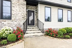 237B S Main St, Raritan Township, NJ 08822 - Photo 4