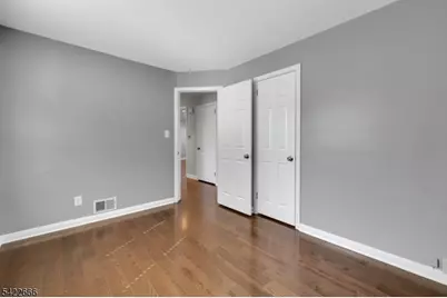 76 Farmingdale Ave, Bloomfield, NJ 07003 - Photo 16