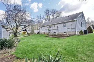 223 Linda Vista Ave, North Haledon, NJ 07508 - Photo 10