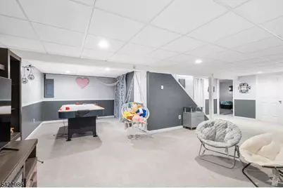 41 Kent Rd, Hampton Township, NJ 07860 - Photo 18