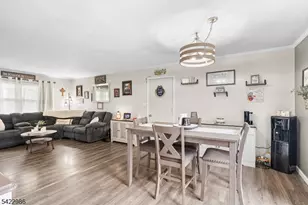 41 Kent Rd, Hampton Township, NJ 07860 - Photo 6