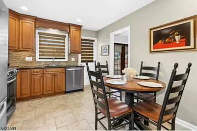 46 Surrey Road, Clark Township, NJ 07066 - Photo 14