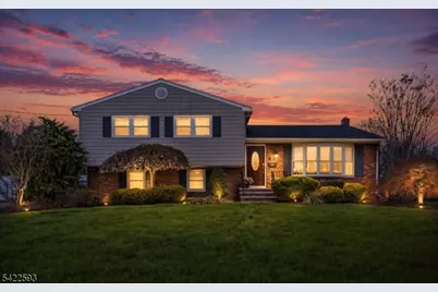 46 Surrey Road, Clark Township, NJ 07066 - Photo 2