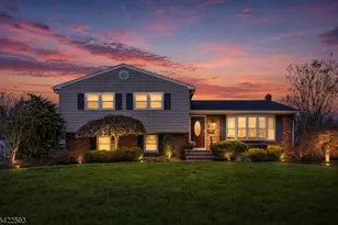 46 Surrey Rd, Clark Township, NJ 07066 - Photo 2