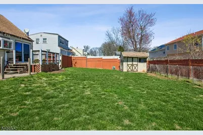 33 Adams St, Woodbridge Township, NJ 08830 - Photo 24