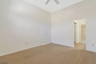 412 Cardinal Ln, Bedminster Township, NJ 07921 - Photo 20