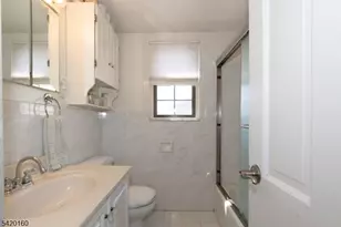 716 Center St, Garwood, NJ 07027 - Photo 20