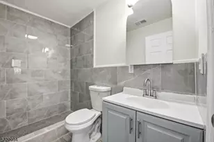 424 S 15th St, Newark, NJ 07103 - Photo 20
