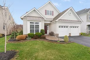 56 Drake Way, Mount Olive, NJ 07836 - Photo 2