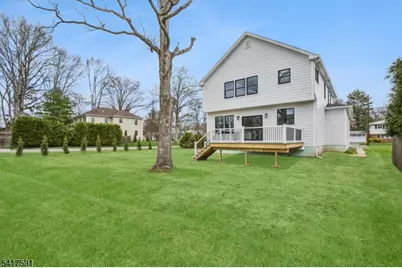 107 Pleasantview Ave, New Providence, NJ 07974 - Photo 48