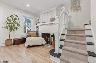 42 Richelieu Pl, Newark, NJ 07106 - Photo 6