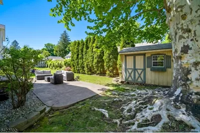 21 Grove St, Summit, NJ 07901 - Photo 32