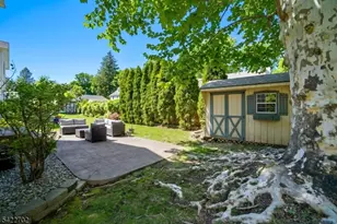 21 Grove St, Summit, NJ 07901 - Photo 32