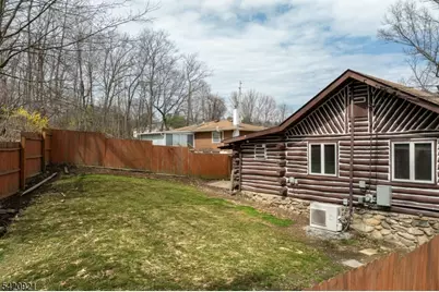 204 Aniwa Rd, Highland Lakes, NJ 07422 - Photo 38