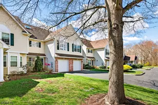 19 Cooper Ln, Long Hill Township, NJ 07946 - Photo 2