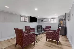 652 54 1st Ave, Elizabeth, NJ 07202 - Photo 22