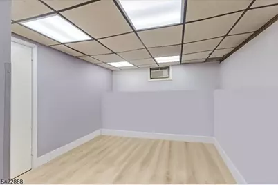 652 54 1st Ave, Elizabeth, NJ 07202 - Photo 18