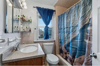 443 Wheatsheaf Rd, Roselle, NJ 07203 - Photo 16