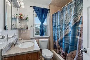 443 Wheatsheaf Rd, Roselle, NJ 07203 - Photo 16