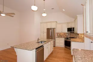 673 Glendale Rd, Franklin Lakes, NJ 07417 - Photo 8