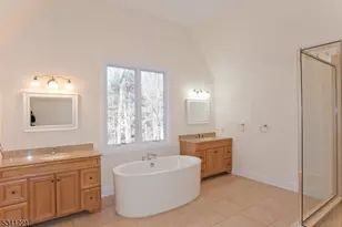 673 Glendale Rd, Franklin Lakes, NJ 07417 - Photo 14