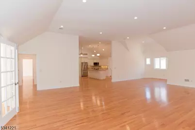 673 Glendale Rd, Franklin Lakes, NJ 07417 - Photo 14