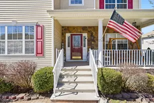 654 Skyline Dr, Jefferson Township, NJ 07849 - Photo 6