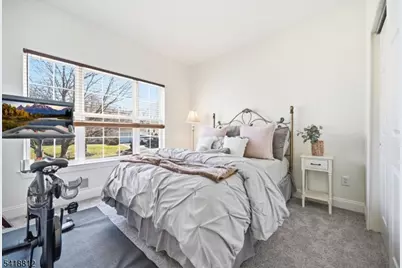 654 Skyline Dr, Jefferson Township, NJ 07849 - Photo 16