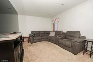 155 Rutherford Blvd, Clifton, NJ 07014 - Photo 8