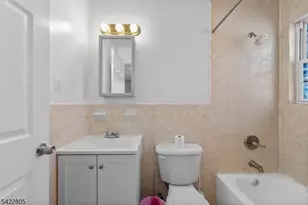 128 Leslie St, Newark, NJ 07112 - Photo 10