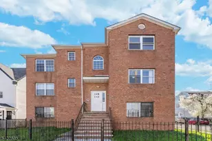 128 Leslie St, Newark, NJ 07112 - Photo 1
