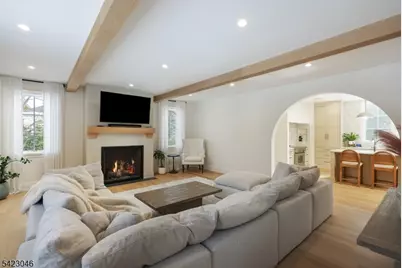 909 Wyandotte Trl, Westfield, NJ 07090 - Photo 12