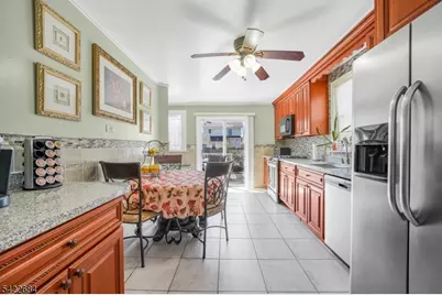 724 Floral Ave, Elizabeth, NJ 07208 - Photo 10