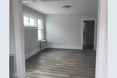 52 Thomas St #2, Bloomfield, NJ 07003 - Photo 4