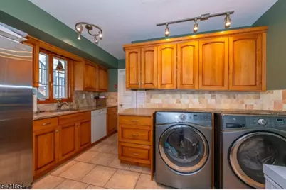 5 Abbey Ln, Pequannock Township, NJ 07444 - Photo 14