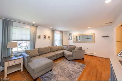 5 Abbey Ln, Pequannock Township, NJ 07444 - Photo 6