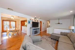 5 Abbey Ln, Pequannock Township, NJ 07444 - Photo 4