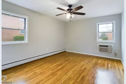 21 Hinchman Ave #1D, Wayne, NJ 07470 - Photo 12