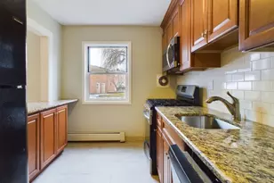 21 Hinchman Ave, Wayne, NJ 07470 - Photo 4