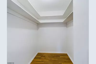 21 Hinchman Ave #1D, Wayne, NJ 07470 - Photo 14