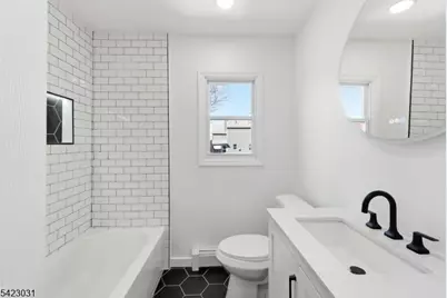 325 Schley St, Newark, NJ 07112 - Photo 8