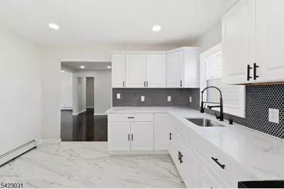 325 Schley St, Newark, NJ 07112 - Photo 20