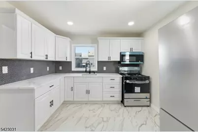 325 Schley St, Newark, NJ 07112 - Photo 18