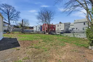 325 Schley St, Newark, NJ 07112 - Photo 36