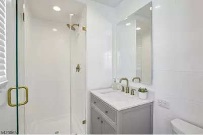 91 Warren Rd, West Orange Township, NJ 07052 - Photo 20