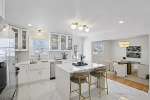 91 Warren Rd, West Orange Township, NJ 07052 - Photo 2