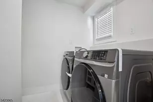 91 Warren Rd, West Orange Township, NJ 07052 - Photo 32