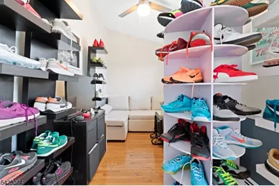 8 Navajo Ave, Parsippany, NJ 07034 - Photo 10