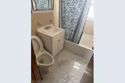 398 Avenue, Bayonne, NJ 07002 - Photo 10