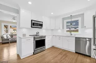 77 S Mountain Ave, Cedar Grove Twp., NJ 07009 - Photo 8